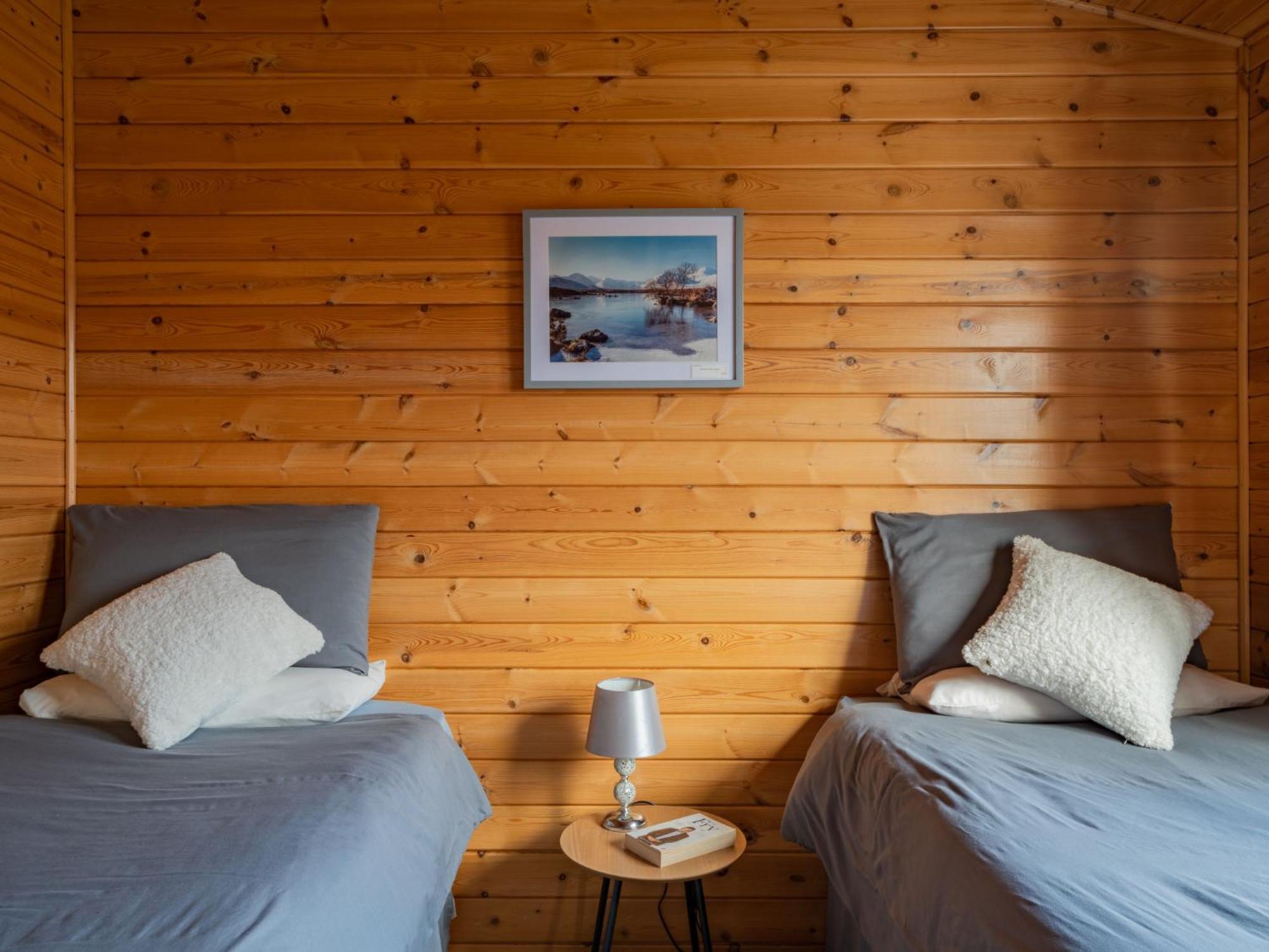 Chalet Loch Leven Lodge 10 By Interhome Kinross Luaran gambar