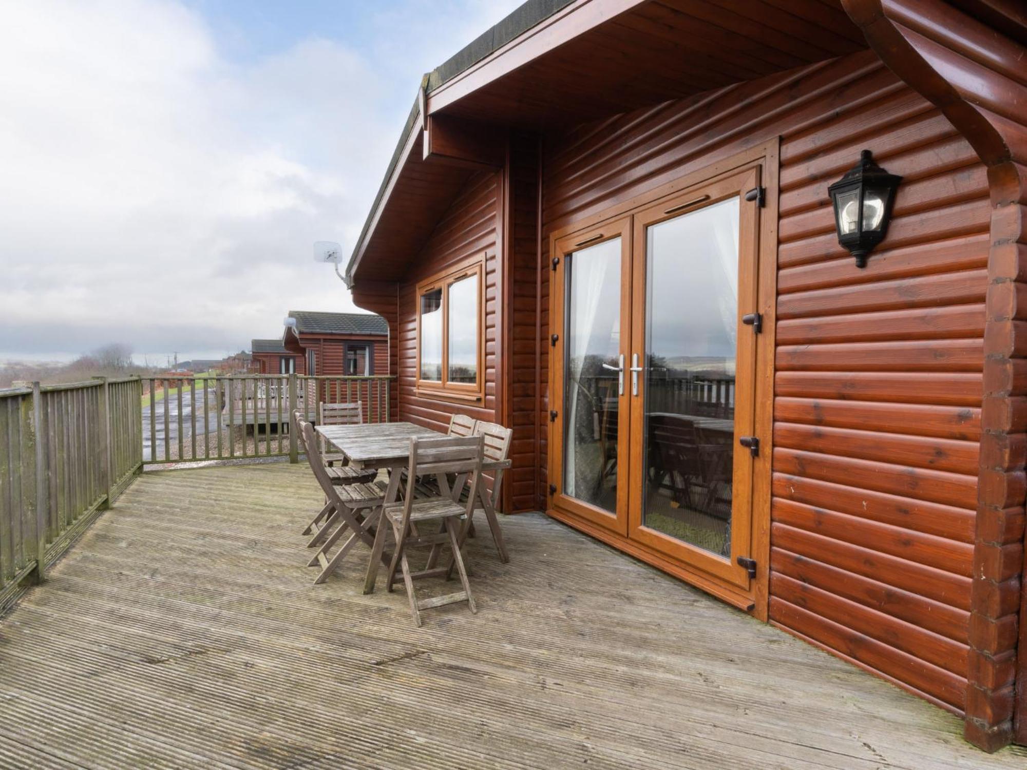 Chalet Loch Leven Lodge 10 By Interhome Kinross Luaran gambar