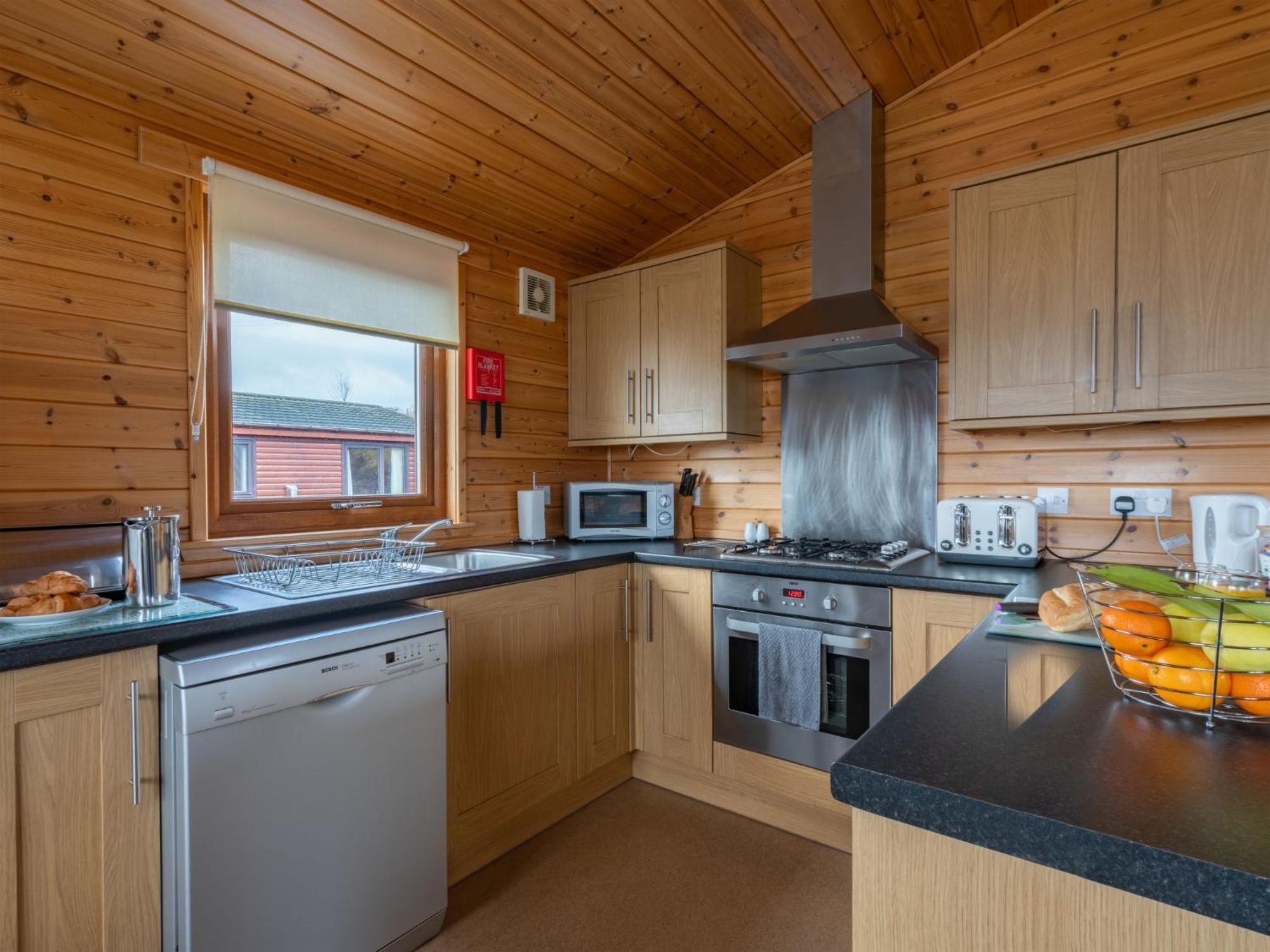 Chalet Loch Leven Lodge 10 By Interhome Kinross Luaran gambar