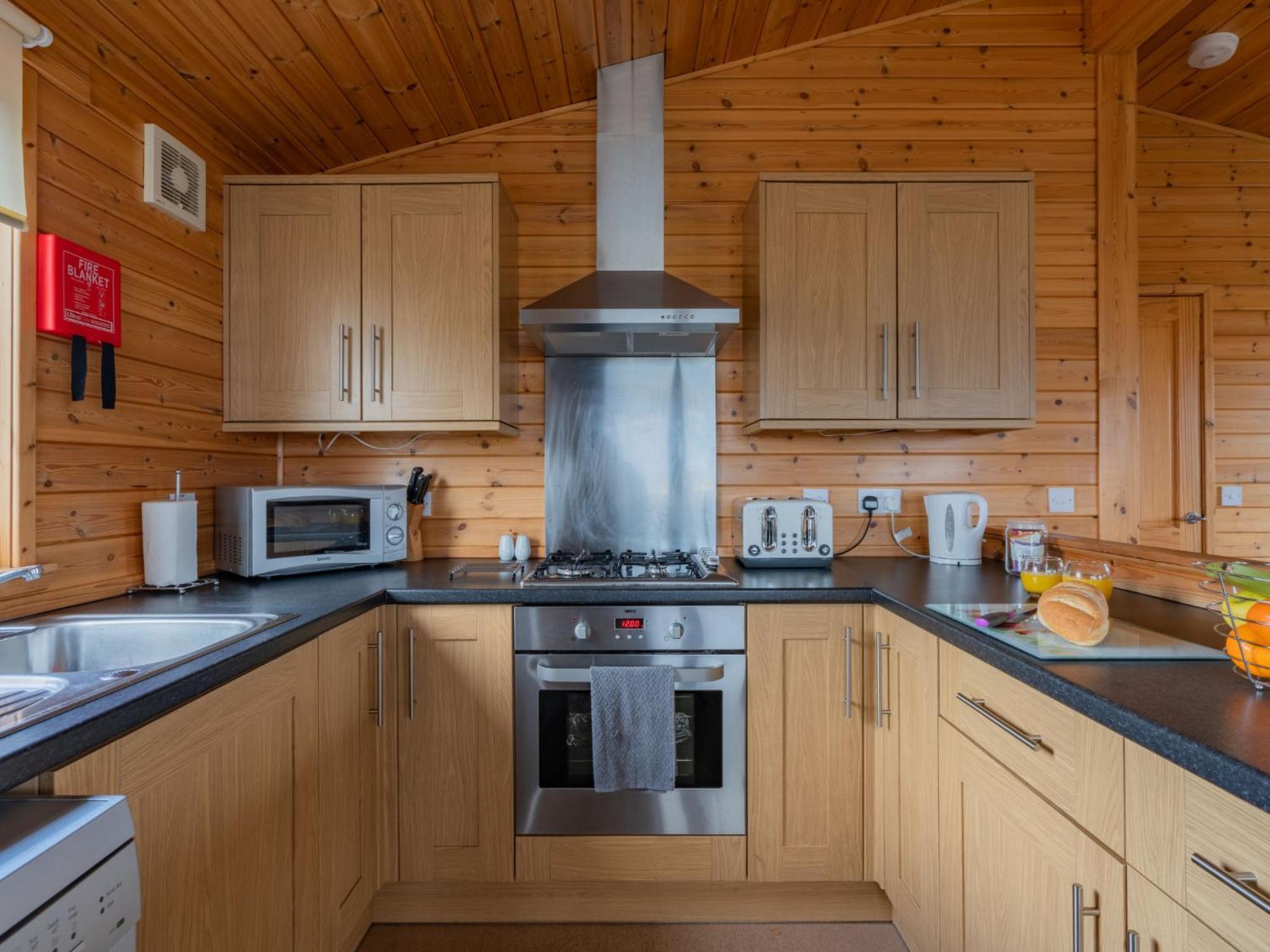 Chalet Loch Leven Lodge 10 By Interhome Kinross Luaran gambar